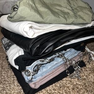 7 pairs of pants  size 4